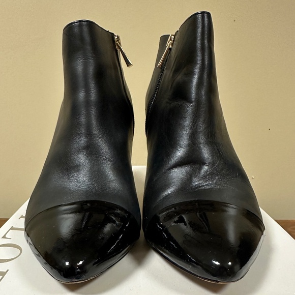 Ann Taylor Lacey Cap Toe Booties - Size 10 - Picture 2 of 9